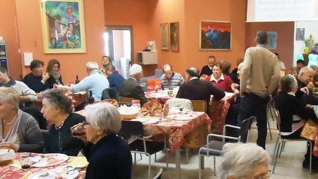 Contro l’afa le case di riposo aprono le porte agli anziani