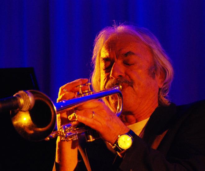 Romantici tramonti al ritmo del jazz e del canto a tenore 