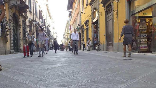 Corso Italia, nuovo look per insegne e facciate