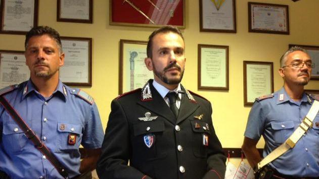 Picchia l’anziano che fa apprezzamenti alla figlia