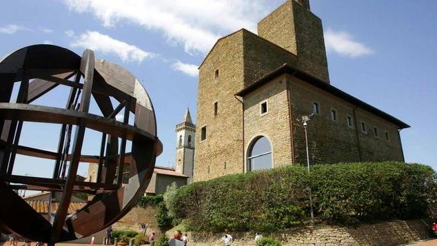 Cadono pezzi dal Castello il Comune corre ai ripari