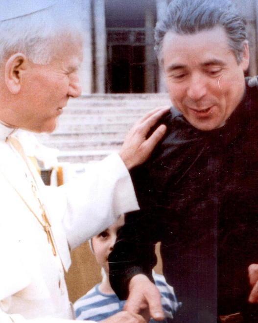 Don Amedeo Deri, 50 anni di sacerdozio e Lari festeggia