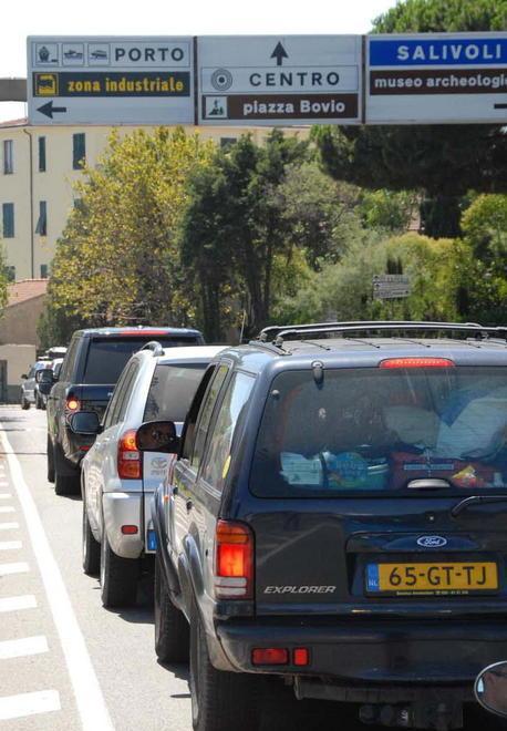 Quattro ore nella morsa del traffico 