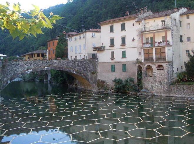 Suggestivo il torrente Lima valorizzato dalle losanghe