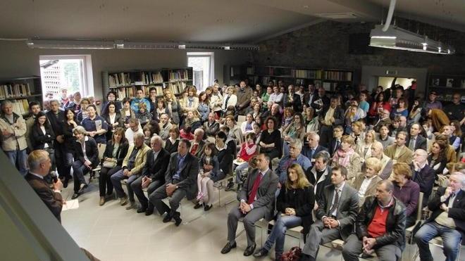 Il Centro mostra aperture ma il Comune sta zitto