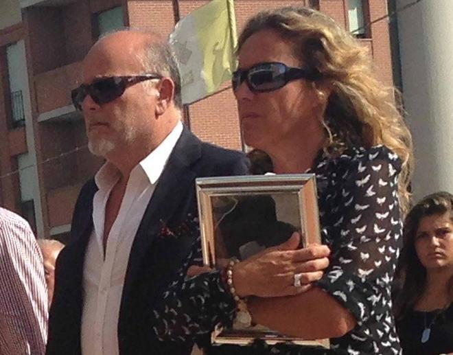 Tutto il paese in lacrime per l’addio a Cesare 