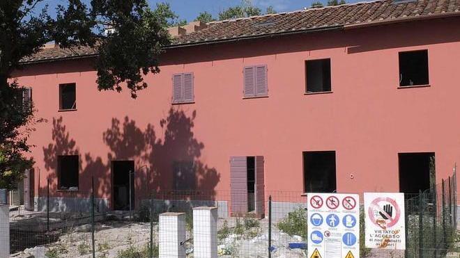 Ristrutturazione bloccata cinque famiglie senza casa