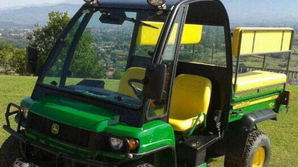 Rubano nella tenuta di un industriale