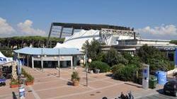Ex magazzini in vendita per finire il lungomare