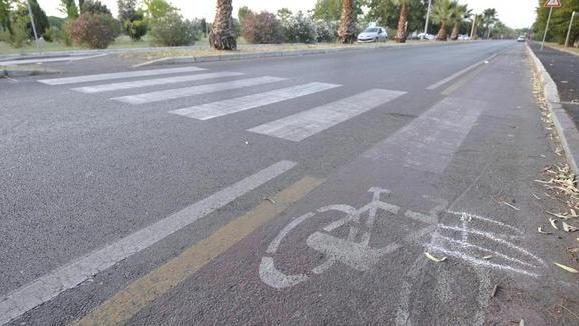 Ucciso da un’auto sulle strisce pedonali