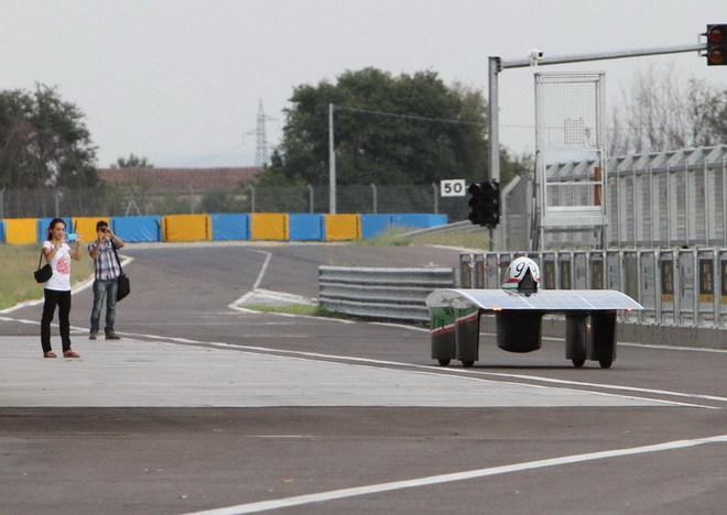 Al "World Solar Challenge" Emilia 3, il bolide che utilizzerà il sole - FOTO- VIDEO