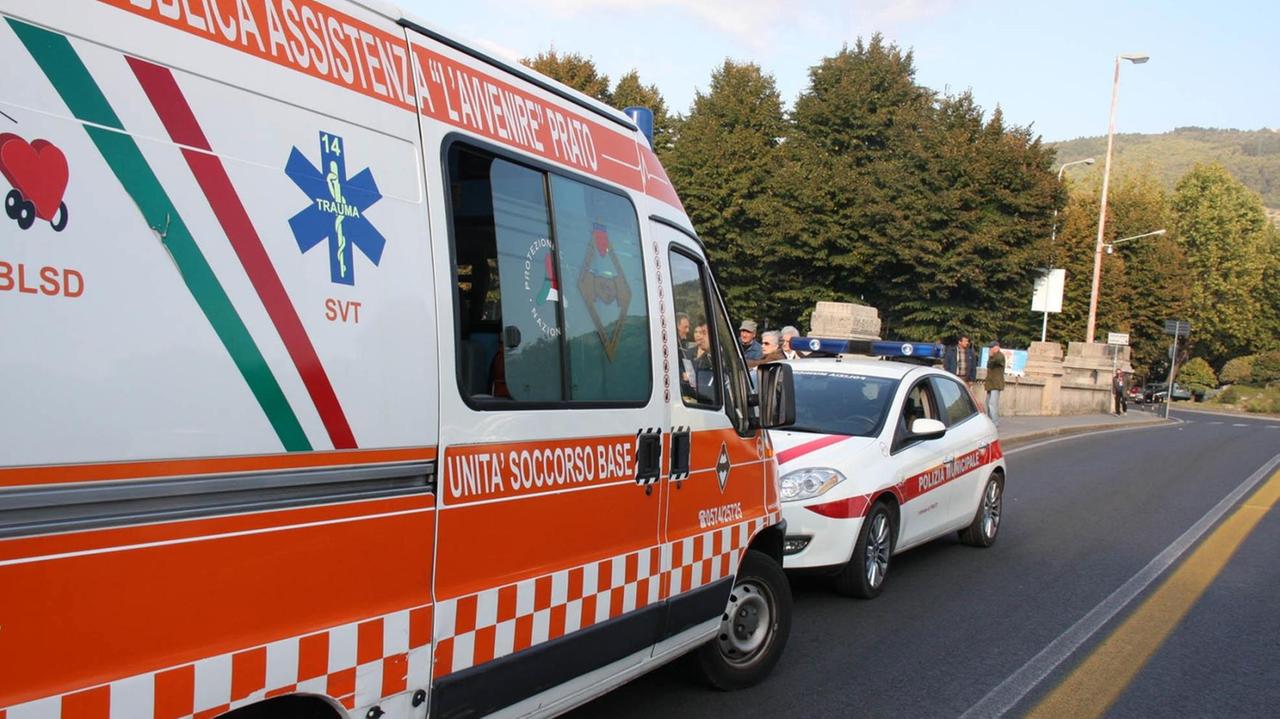 Muore lungo il fiume Bisenzio per overdose