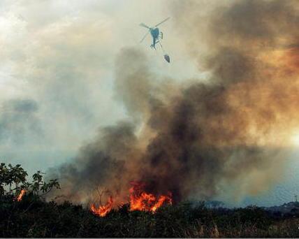 Fiamme sulle colline di San Piero 