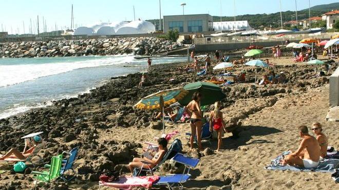 Le analisi sono ok, il Comune riapre il lungomare Colombo