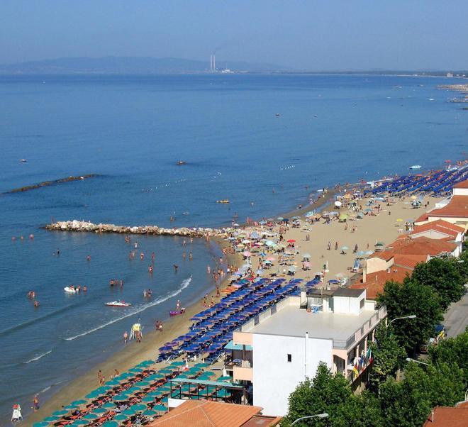 Turismo: tutti contro il sindaco 