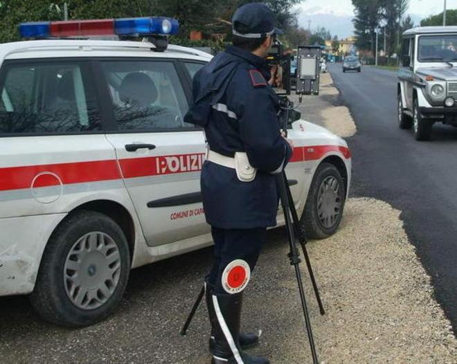 Sorpreso a correre a 146 all’ora in una strada col limite a 50 