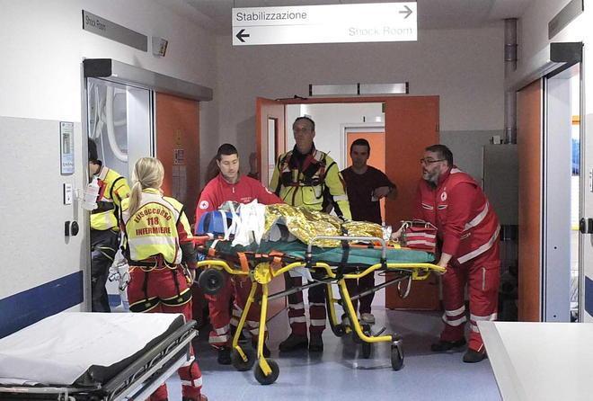 Ancora grave l'operaio schiacciato da lastre marmo a Ortonovo 