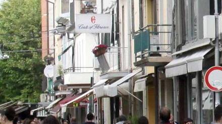 Mercato in “bianco” per sentirsi come a Parigi