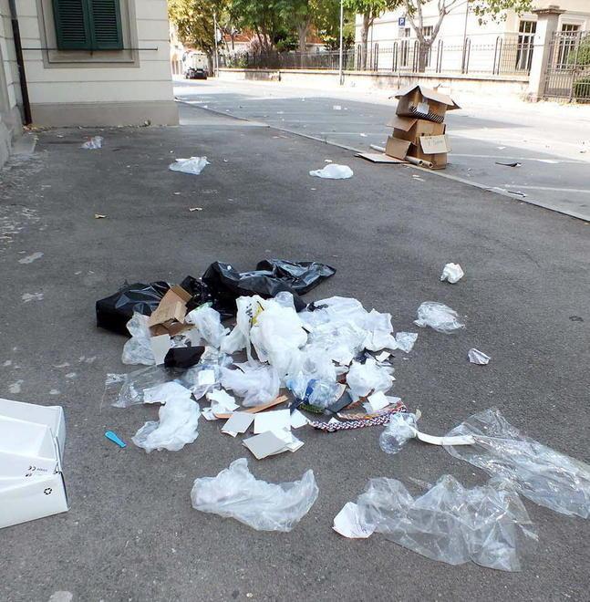 «Basta con lo sporco dopo il mercato» 