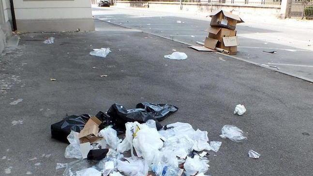 «Basta con lo sporco dopo il mercato»
