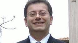 Investito in bici da un carro attrezzi, muore noto commercialista
