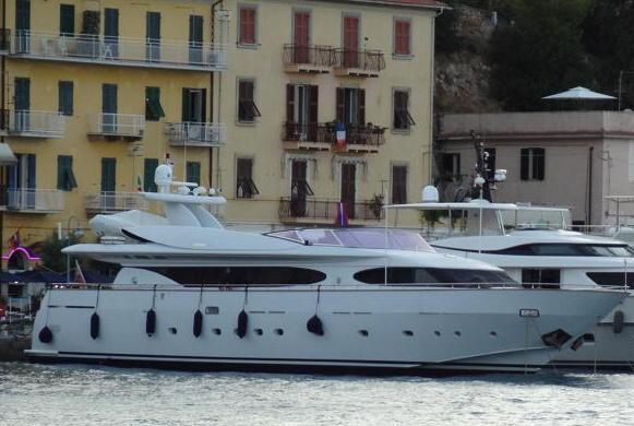 Operaio di 44 anni muore sullo yacht La salma recuperata dai vigili del fuoco 