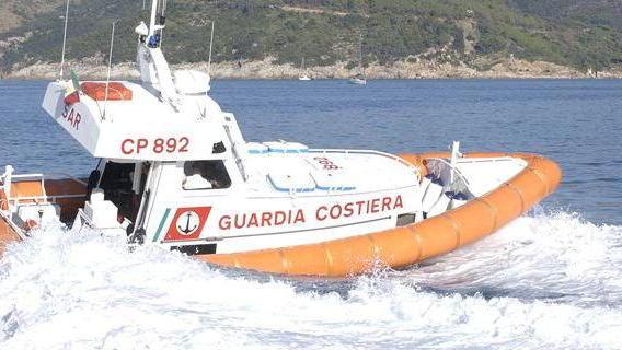 Imbarcazioni in tilt per lo scirocco, Capitaneria al lavoro