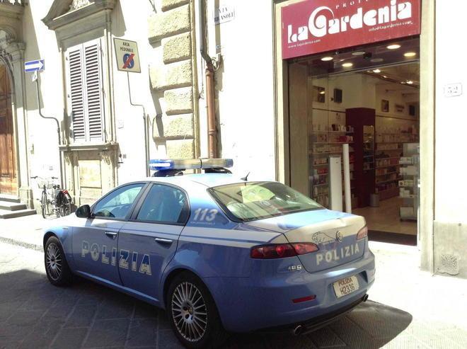Vuole vitto e alloggio gratis e deruba un albergatore 