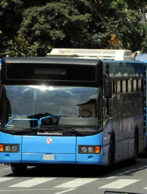 Vigilini a caccia di portoghesi sui bus 
