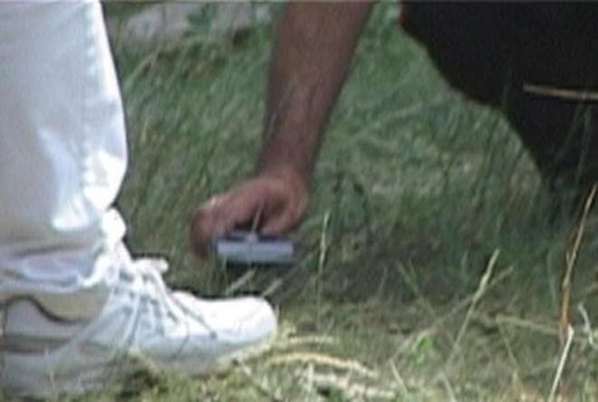 Colpo in fronte a lei e uno al collo per sé 