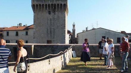 Si passeggia sulle antiche mura