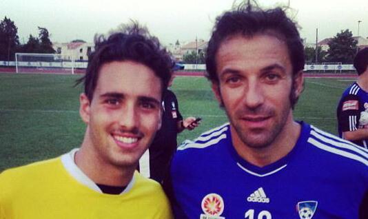 Rovini a segno contro il Sydney di Del Piero