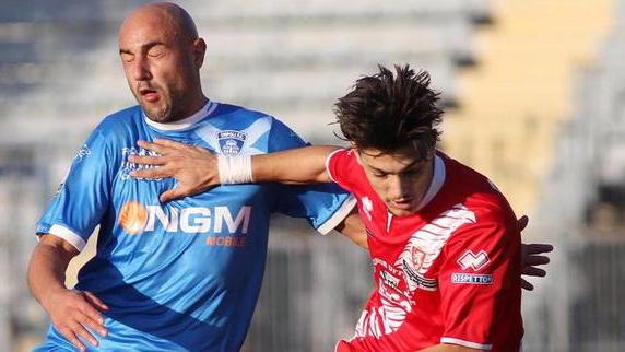 Un rinforzo per Sarri arriva il difensore Barba