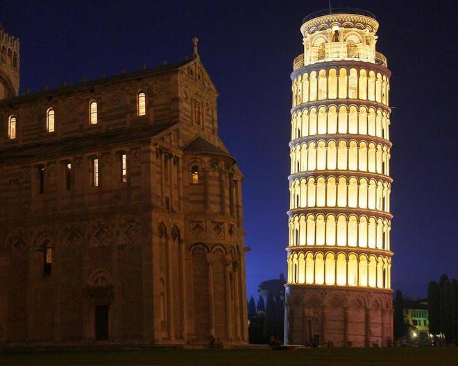 Pisa, la Torre si sta raddrizzando 