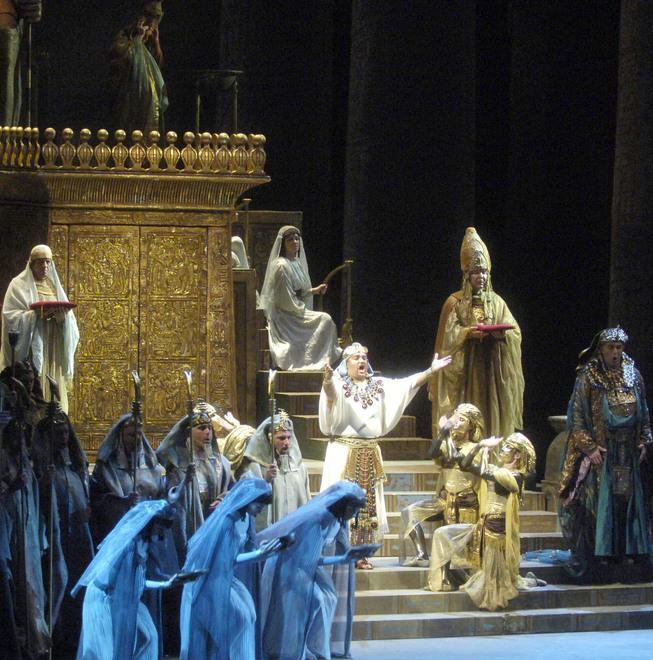 Lirica, prosa e tanta comicità negli appuntamenti del teatro Verdi 