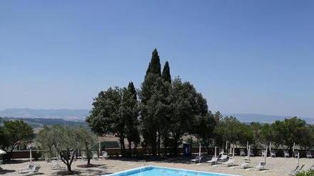 Piscina troppo cara, parte la protesta