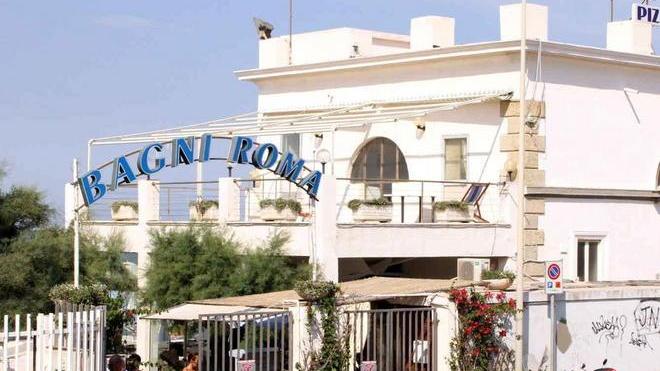 Molesta un gruppo di bambine a Antignano: bloccato dalla polizia e denunciato