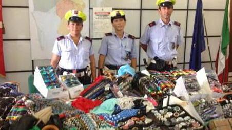 Sequestrati oltre seimila capi contraffatti