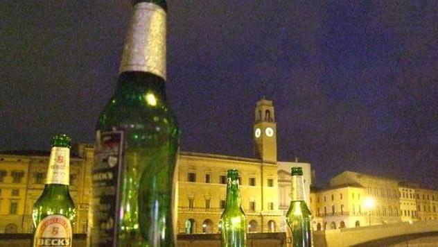 L’ordinanza antialcolici revocata dal Comune