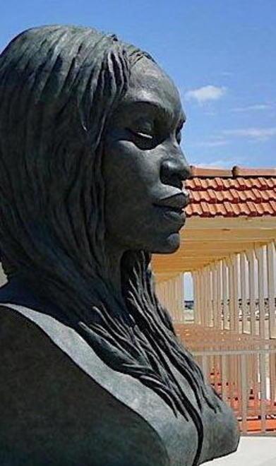 sculture monumentali al bagno costanza
