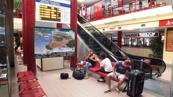 La stazione marittima però è semideserta 