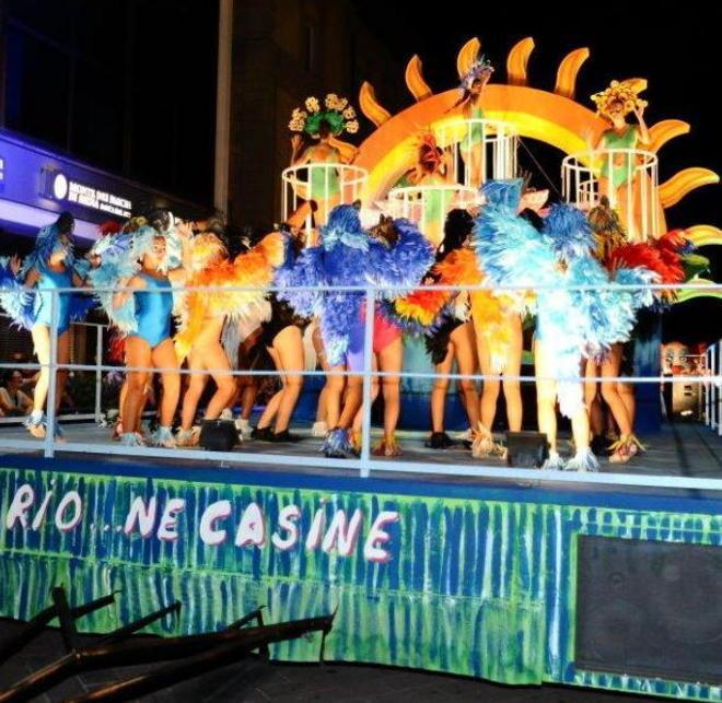 In duemila per i carri 