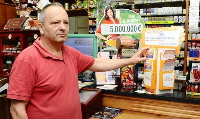 Vince oltre 200mila euro giocando al Lotto Più