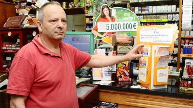 Vince oltre 200mila euro giocando al Lotto Più