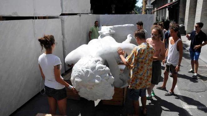 Girato il David di Michelangelo in vetroresina