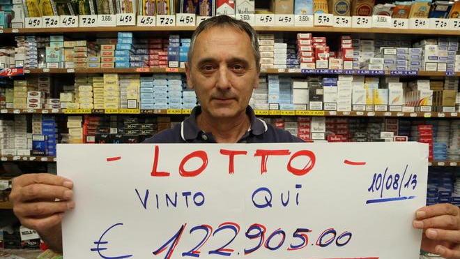 Vince 123mila euro con il lotto