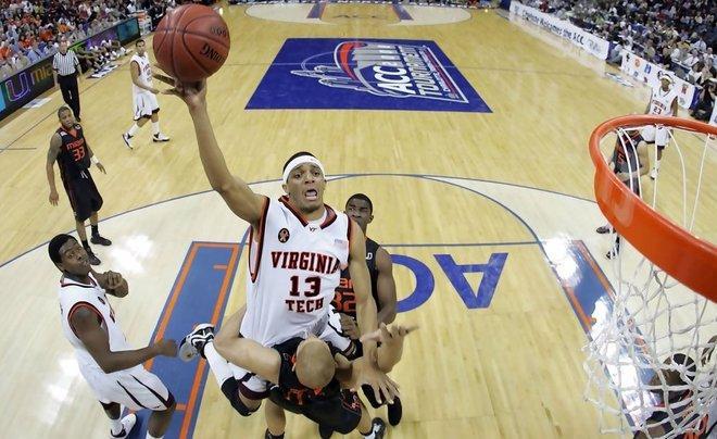 È Deron Washington il terzo americano 