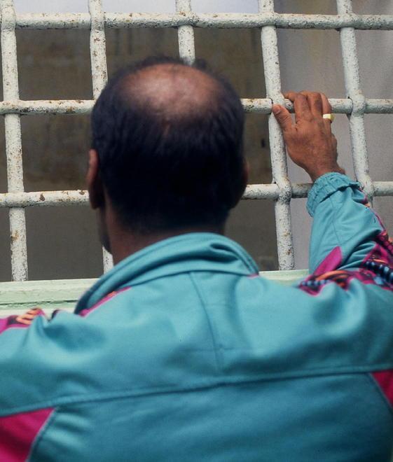 Detenuto aggredisce gli agenti del carcere 