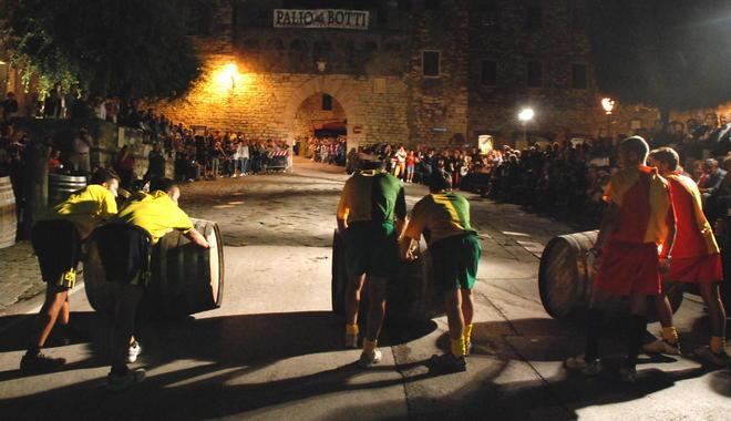 Corsa delle botti per il Palio dell’Imperatore 