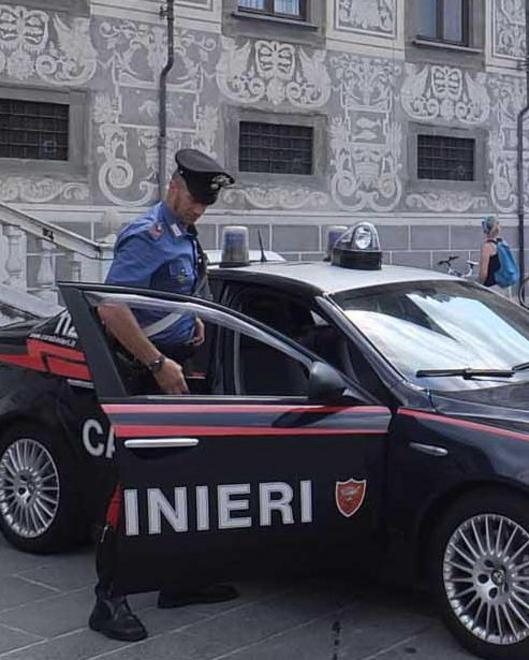 Spaccia eroina alla stazione 